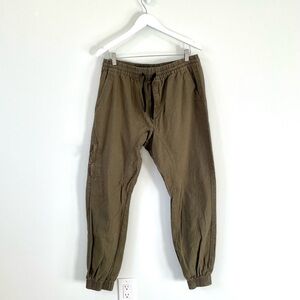 Lavish Society Men’s Olive Green Pants